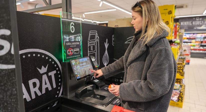 Trükköznek a vásárlók az önkiszolgáló kasszáknál? - Megkérdeztük a Pennyt és a Tescót