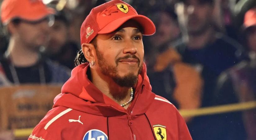 A Ferrari lecseréli Hamiltont Abu-Dzabiban