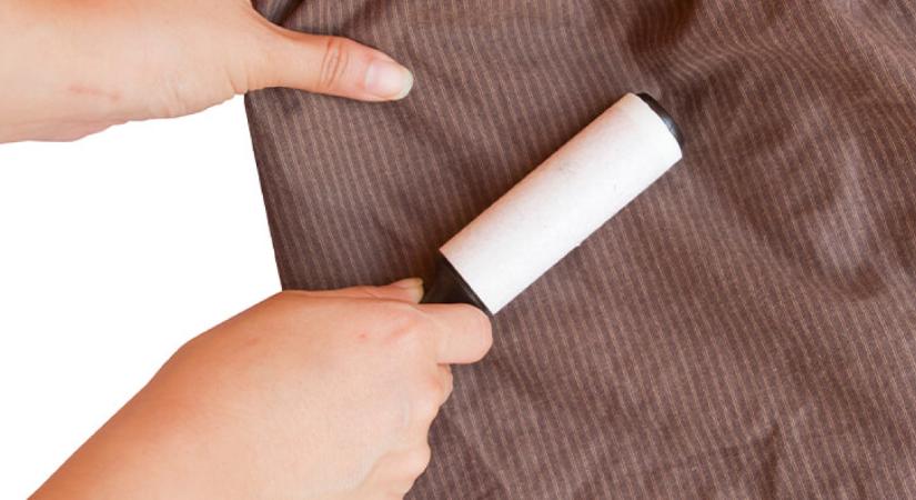 5 módszer a szöszök eltávolítására, amik jobbak és olcsóbbak, mint a szöszeltávolító henger