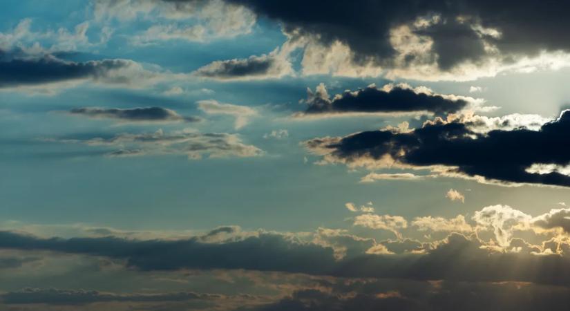 Ideje elővenni az esernyőket! Téli időjárás tör ránk