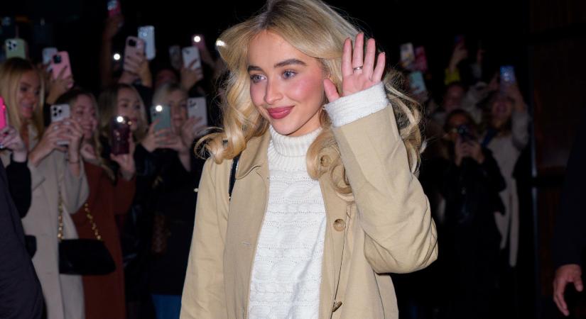 Sabrina Carpenter felháborodott: a dalát bevándorlásellenes videóhoz használták