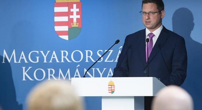 Újabb béremelést jelentett be a kormány: jövőre átlagosan 936 ezer forintot kereshetnek a pedagógusok