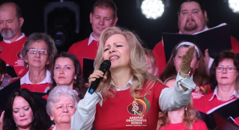 Sárvári Oratórikus Kórus: így készülnek az adventi elcsendesülésre