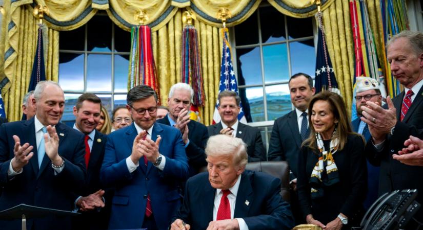 Trump enyhítené a gépjárművek üzemanyag-fogyasztási előírásait