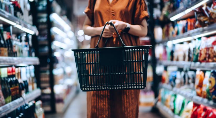 Folytatódott a mérsékelt növekedés a boltokban