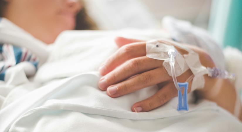 A hálapénz helyett új „kiskapu” terjed az egészségügyben