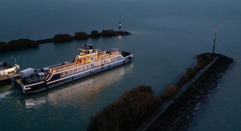 Különleges jármű járja a Balatont