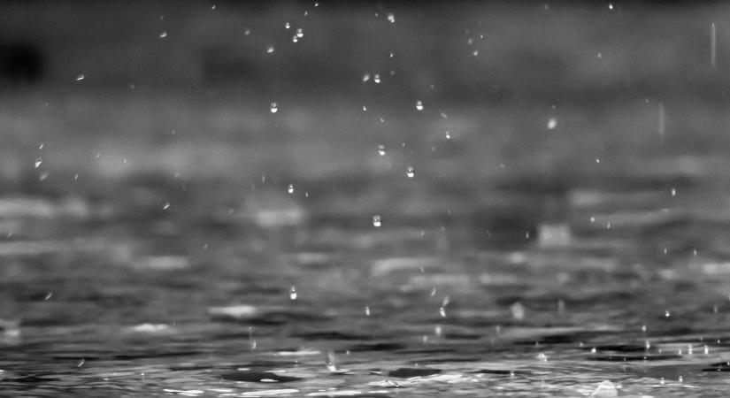 Közelít a zuhé, napokig tarthat az esőzés