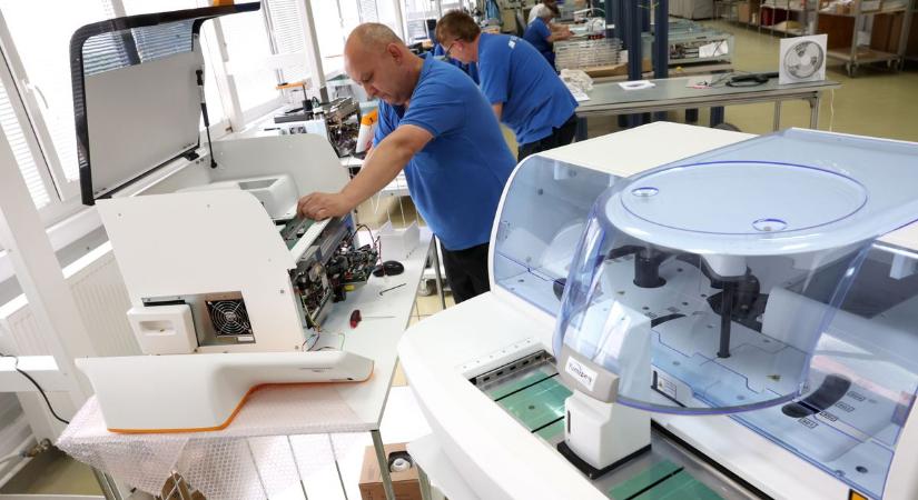 Kész, ennyi volt: néhány milliárdot még rátolnak a számlájukra, aztán leállnak