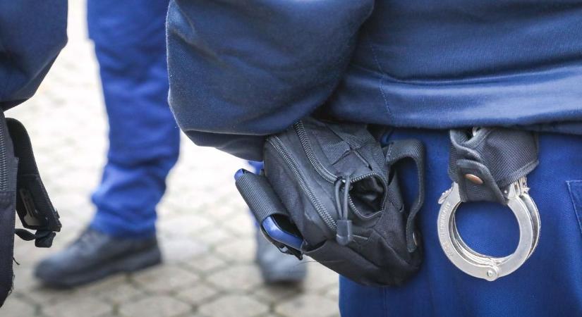 Családi este tragédiába torkollott – késsel rontott apjára a féltékeny bélapátfalvi fiú