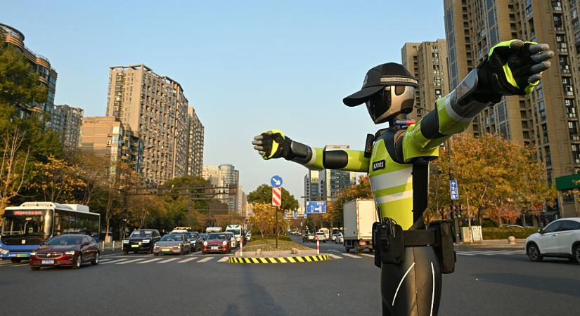 Kínában már valóság ami miatt félünk a robotoktól