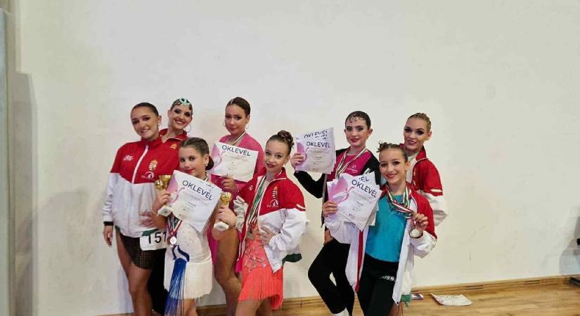 Csodálatos produkció után aranyeső szakadt a szigetvári táncosokra