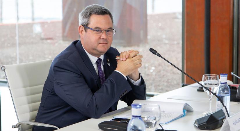 Ez Takács Péter, egészségügyi államtitkár eredeti végzettsége, sosem gondoltad volna