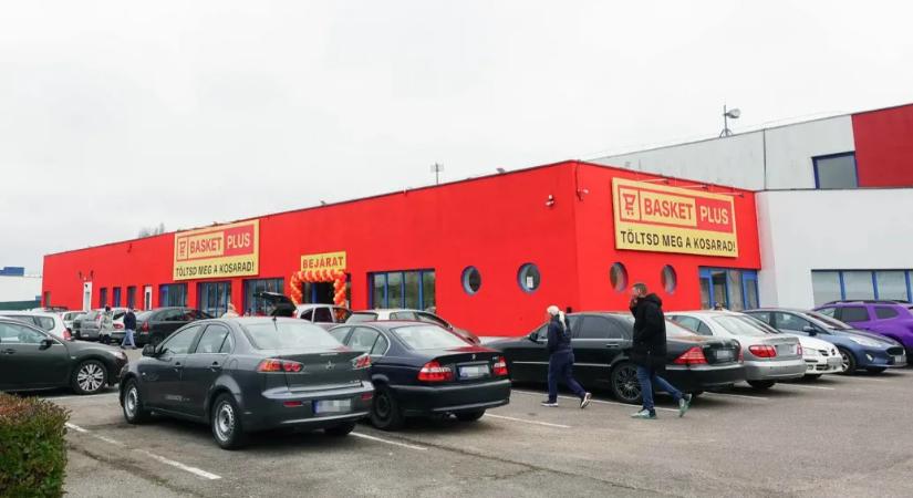 Olcsó literes mosószer és kilós szafaládé – mit árul az új orosz diszkont?