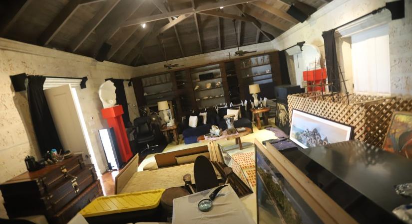 Sosem látott felvételeket hoztak nyilvánosságra a szexuális ragadozó Jeffrey Epstein titkos birodalmáról