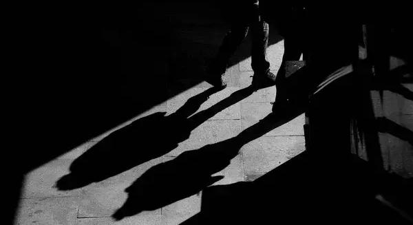 Fiatalkorú rabolt ki fiatalkorút az egyik egri buszmegállóban