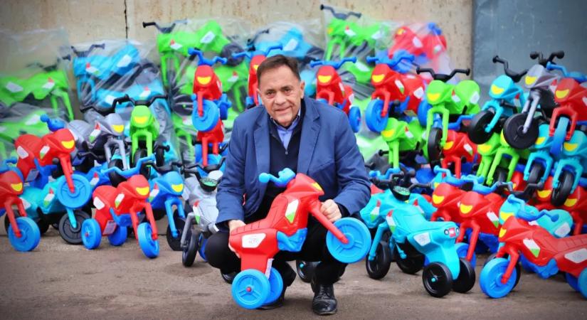 2,8 milliárd közpénzt költ a kormány a családbarát programra, ebből osztják a nyuszimotorokat is a fideszes politikusok