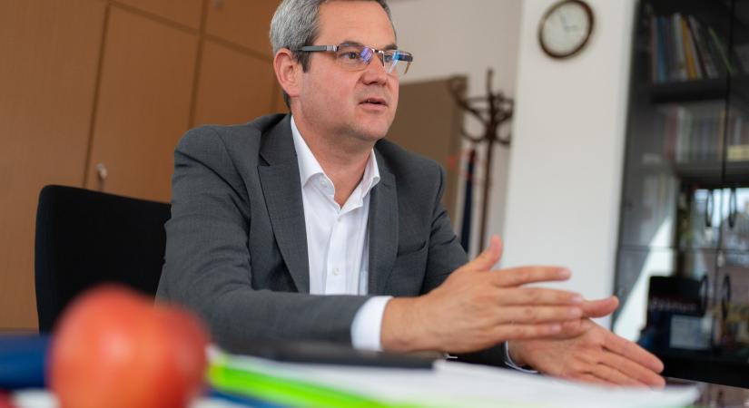 Takács Péter: „Ön szerint be kéne nyújtanom a lemondásomat?”