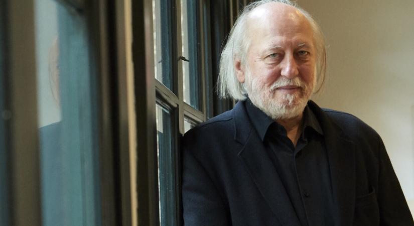 NobelMobil járja Budapest utcáit a díjátadás napján