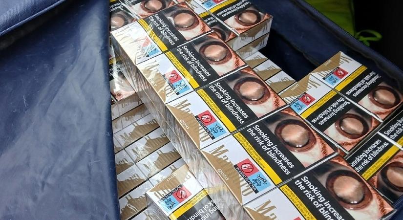 Újítottak a cigicsempészek, de a rendőrök rájöttek a furfangos rejtekhelyre