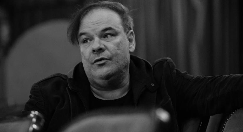 December 19-én búcsúztatják Kálloy Molnár Pétert