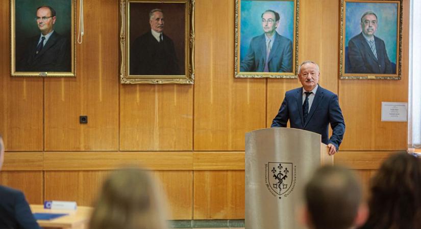 Csúcson a pécsi szívgyógyászat – díjat nyert a klinika!