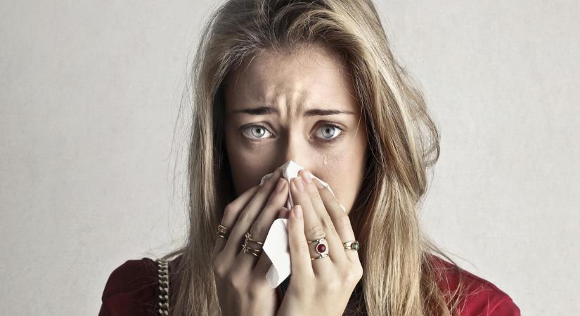 "Genny folyt a szememből!" - egyszerű megfázásnak indult, majd igazi rémálommá vált a tinilány állapota