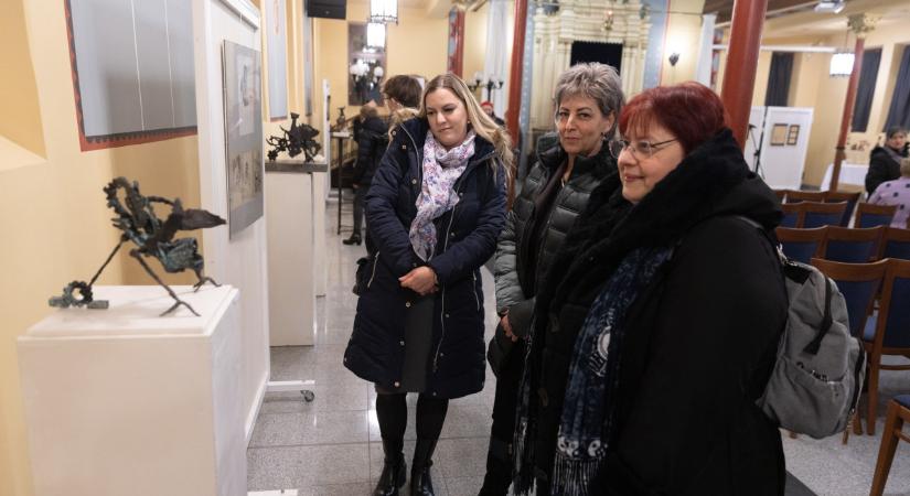 Megnyílt Léderer Tamás életmű-kiállítása Debrecenben