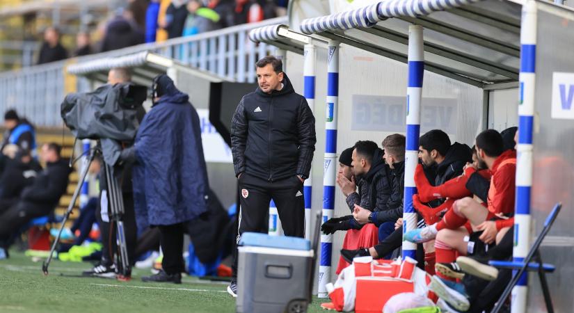 Másodszor tér vissza korábbi csapatához az Újpest volt edzője