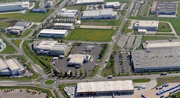 45 millióért másfél hektárt vásárol vissza az önkormányzat az Ipari Parkban