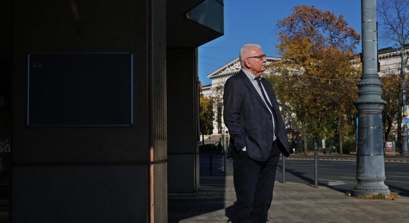 A nő a csillogás mögött