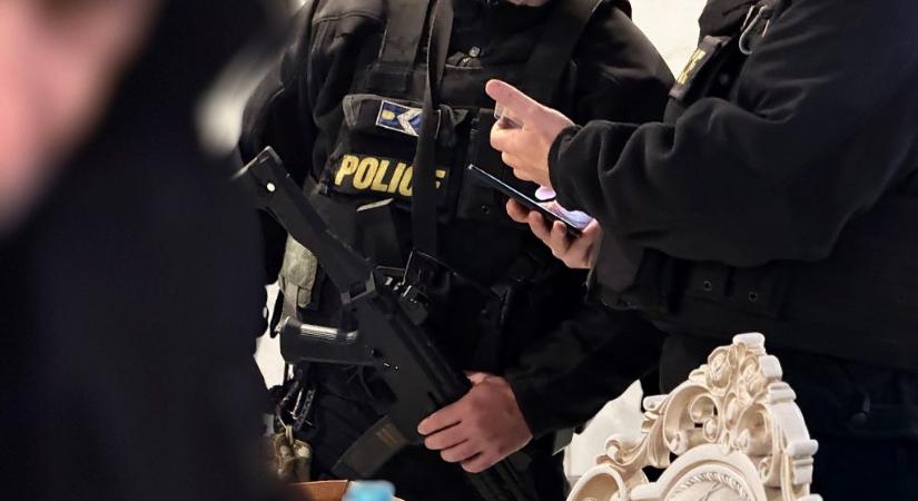 150 kommandós és rendőr csapott le hajdú-bihari drogkereskedőkre