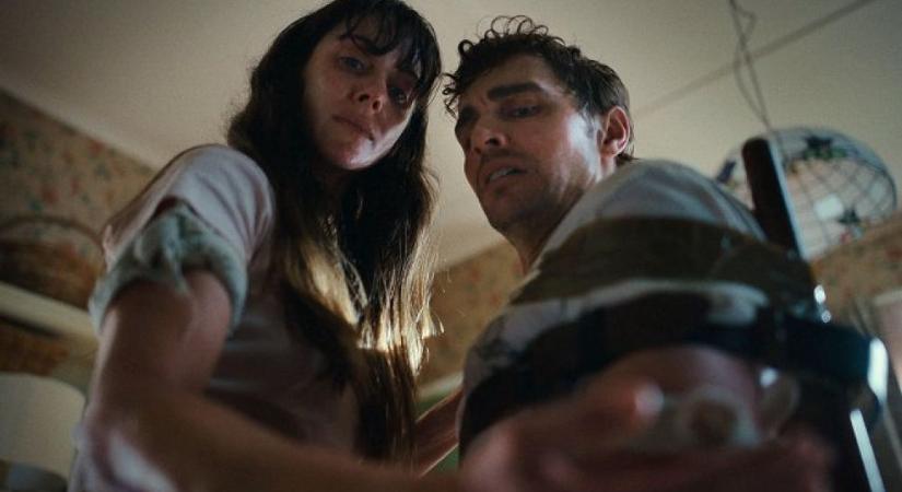 Együtt: Külön (kritika)