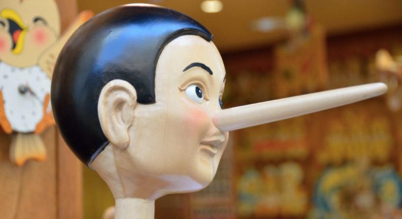 Dobszay János: Hazudni csak pontosan, szépen