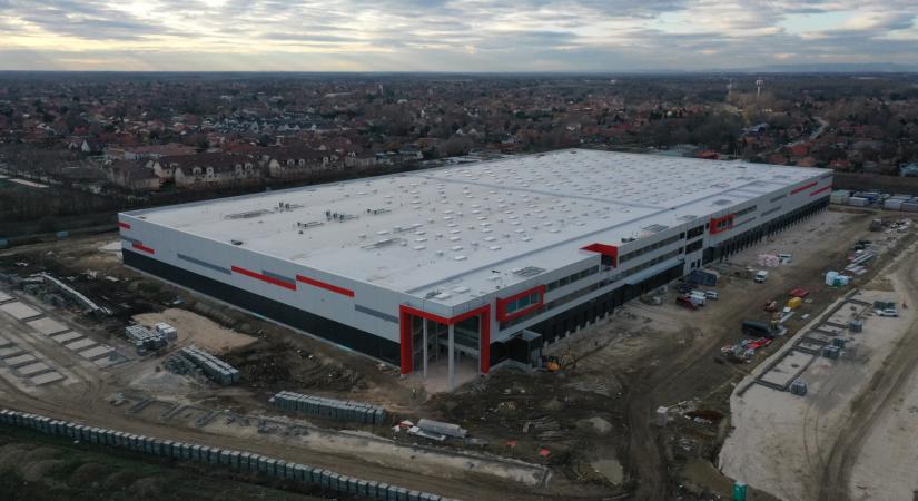 A partnerek számára is bemutatkozott a Rossmann új, gyáli logisztikai központja