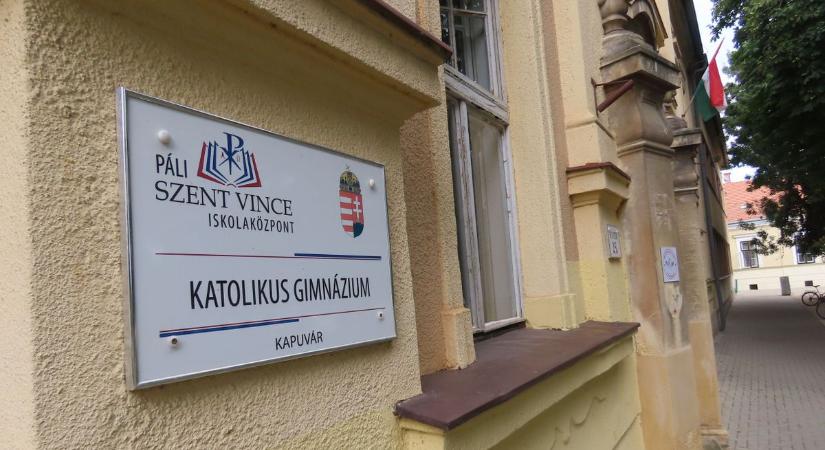 Irány Csermajor! A felújítás idejére a tejipariba költözik a kapuvári gimnázium