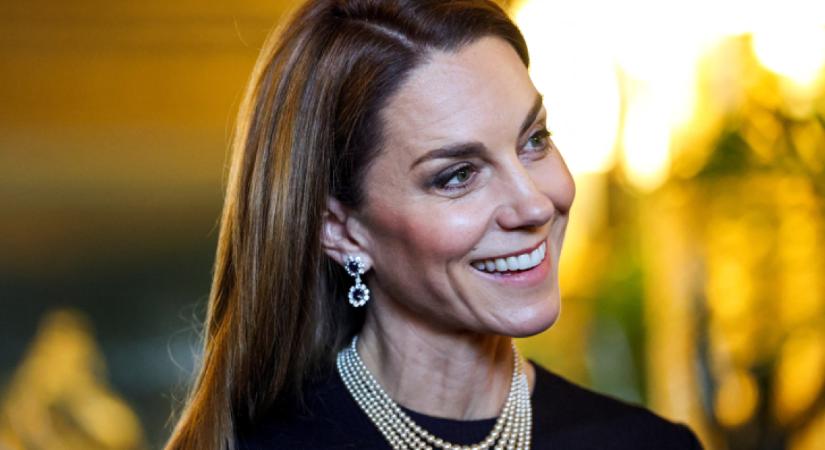 Katalin minden idők legszebb estélyi ruhájában és tiarájában pompázott