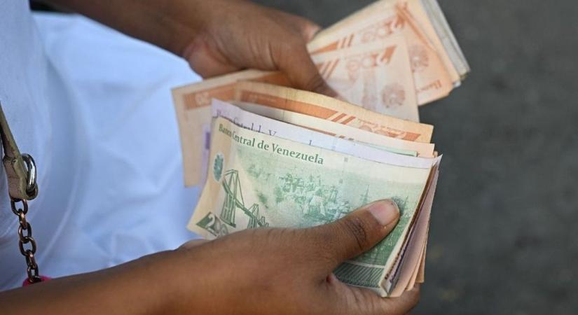 A venezuelaiak jobban aggódnak a hiperinfláció, mint Donald Trump fenyegetései miatt