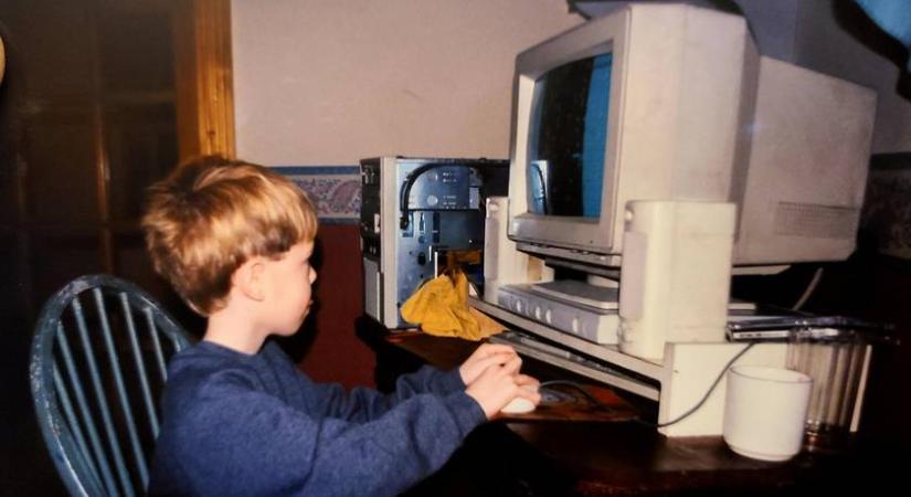 Ezért szoronganak a 80-as, 90-es években felnövők: ők a két világ között ragadt generáció?