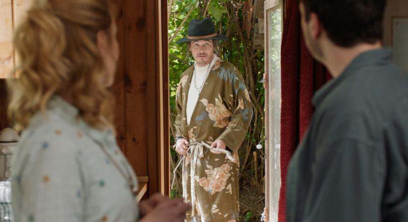 Szinte minden kiszámítható, mégis végig nevetünk – megnéztük az új Herendi-filmet