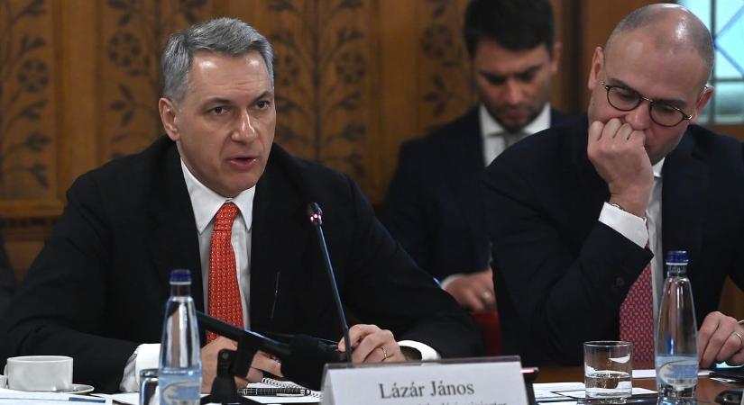 Lázár János bejelentése zavart okozott, kiderült, nincs érvényben tiltás