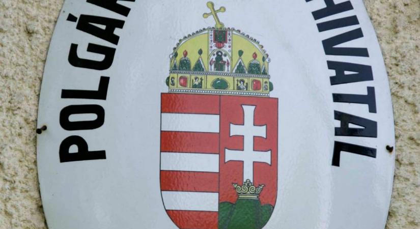 Mégsem rendezi a kormány a kettős mandátumú polgármesterek helyzetét