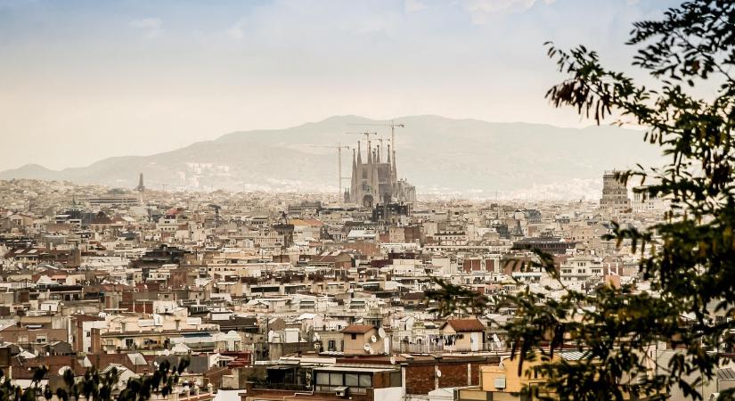 Kié a holnap? - Szénási Sándor jegyzete