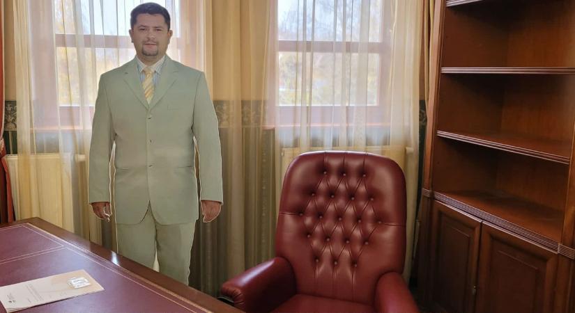 A kartonember korábban Győrt nevezte fasz városnak, most Gárdonnyal lehet komoly baja