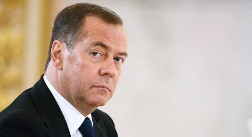 Orosz fenyegetés: háborút helyezett kilátásba az EU ellen Medvegyev