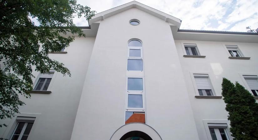 Orbán Viktor: Felújított kórház - kicsit másképp