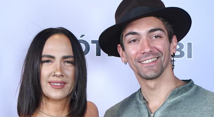 Eljegyezhette párja Tóth Gabit