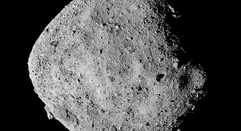 Újraírhatja az élet történetét a Bennu aszteroidában talált űrrágógumi és cukor