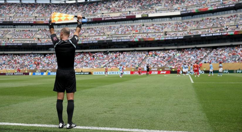 Segíti vagy tönkreteszi a labdarúgást az öt csere?