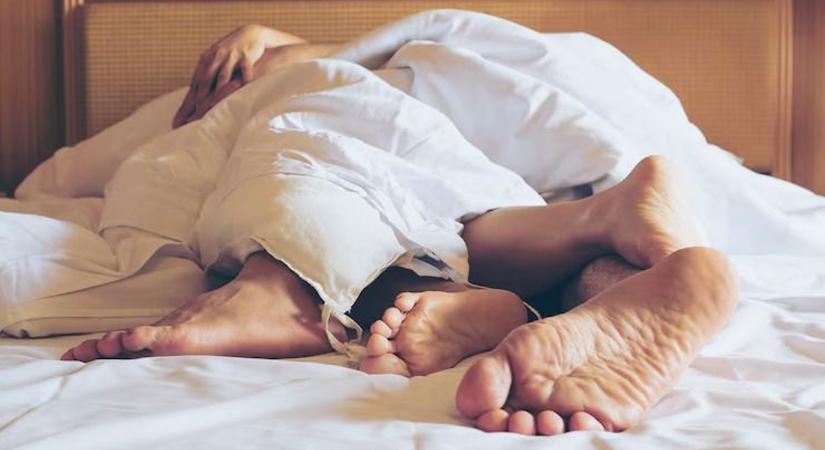 „Bűntudatom van, miután lefeküdtem egy házas ügyféllel – de a szakítás rosszat tesz az üzletemnek”